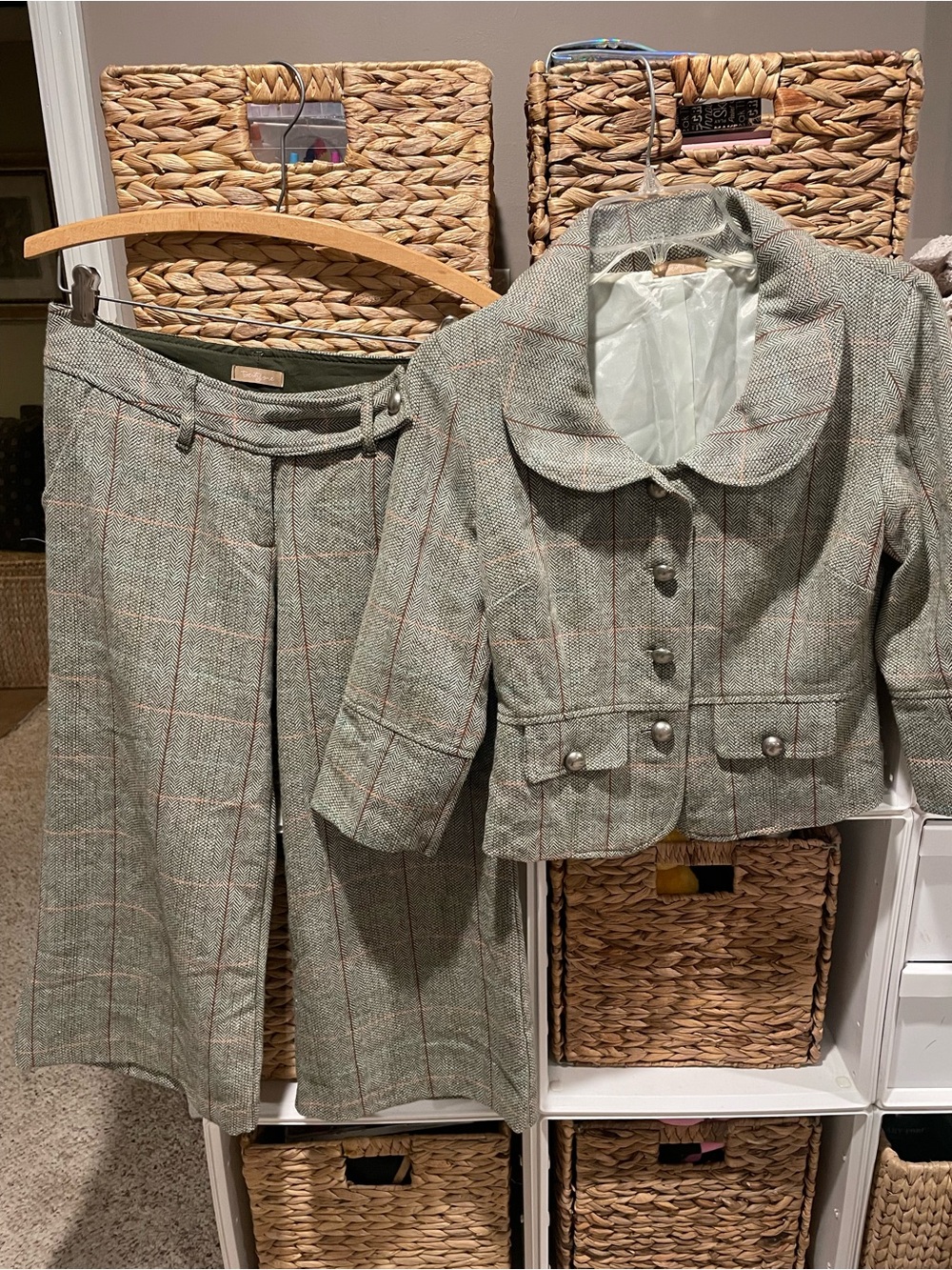 Y2K Wool Blend Plaid Jacket & Tapered Capri Pants Set (XS)